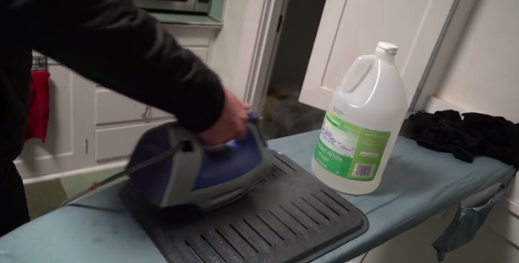 Use Vinegar for Household Cleaning