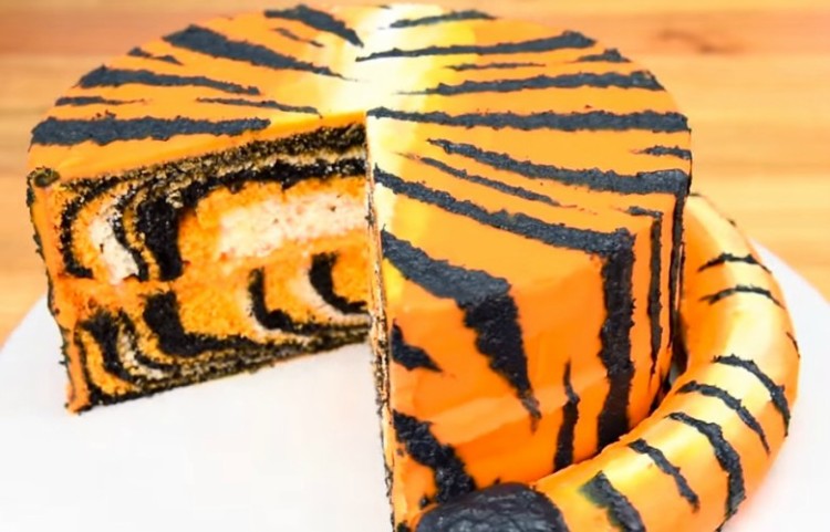Buy Tiger Cake Topper, Tiger Cub Cake Topper, Baby Tiger, Wild One Animals,  Wild Animal Cake Topper, Keepsake Cake Topper, Tiger Baby Shower Online in  India - Etsy