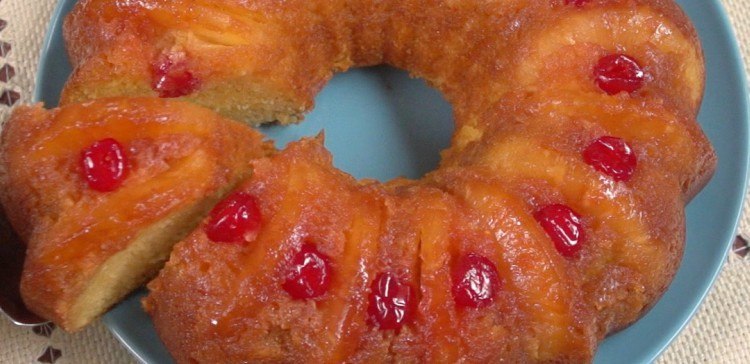 Pintesting Pineapple Upside Down Bundt Cake