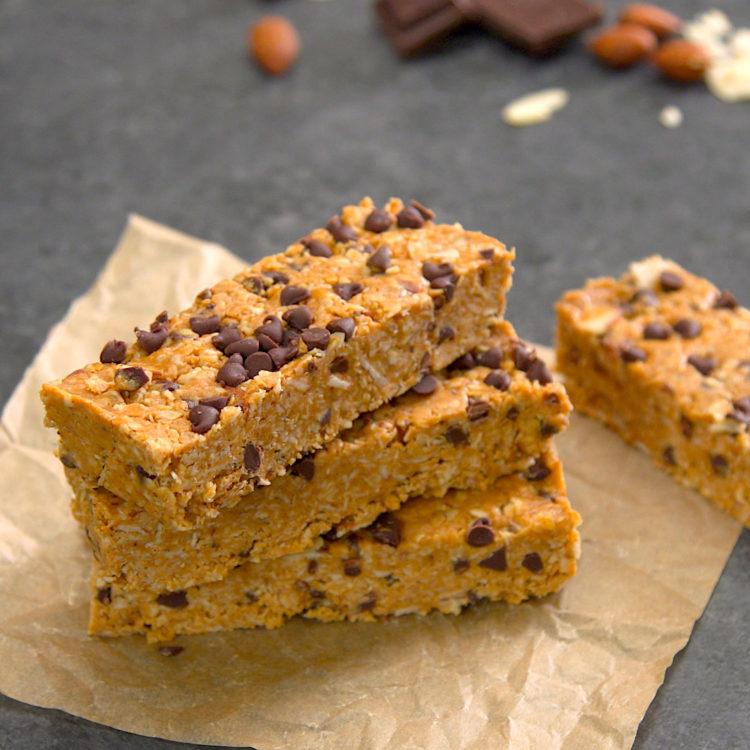 Soft & chewy homemade granola bars full of oats, peanut butter, chocolate chips, almonds, and cinnamon -- better than anything you'll find in a box, bar none.