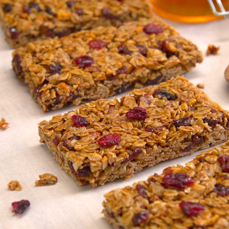 How To Make Low-Sugar Granola Bars: A Delicious and Healthy Snack